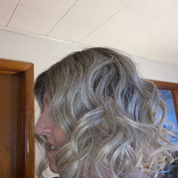 Belle Tress wig - Picture 4 of 8